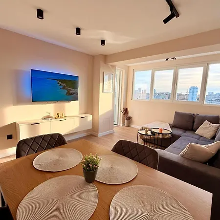 Zornitsa Panoramic Sea View & Luxury Design * Бургас